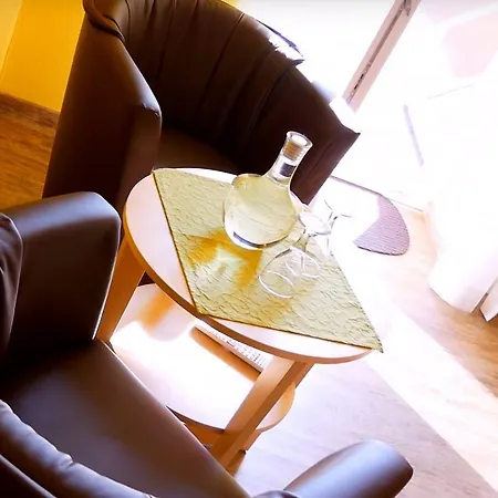 Gaestehaus Spatzennest 3* Maikammer