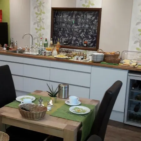 Gaestehaus Spatzennest Casa de hóspedes 3*