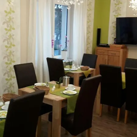 Gaestehaus Spatzennest Casa de hóspedes Maikammer